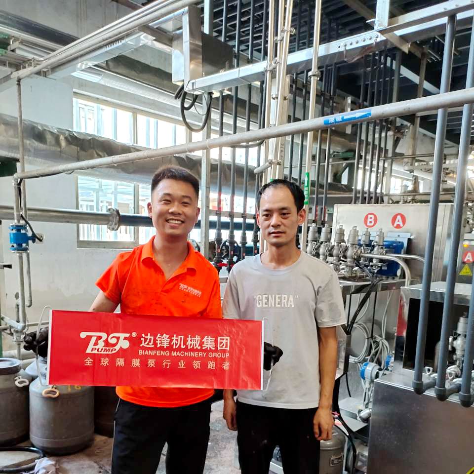 圖 3-2 ZigBee協(xié)議棧 圖 3-2 ZigBee協(xié)議棧